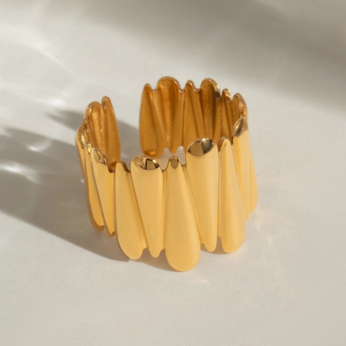 ANILLO AMYRITH - LUZ DE LUNAS LLC