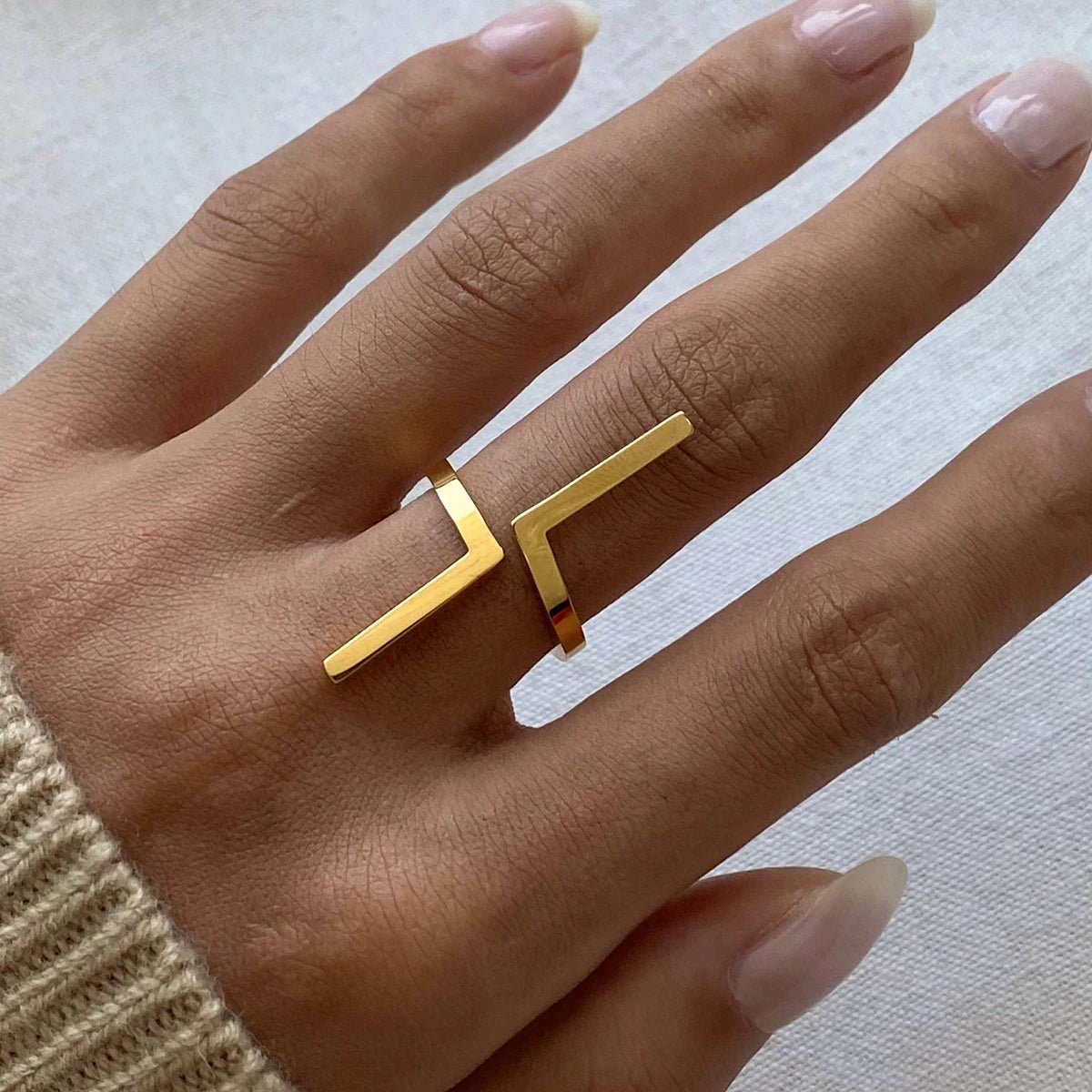 ANILLO NYSLIRA - LUZ DE LUNAS LLC