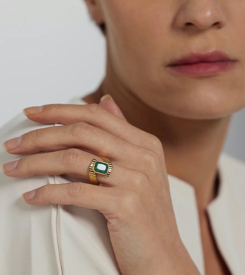 ANILLO ORANIA - LUZ DE LUNAS LLC