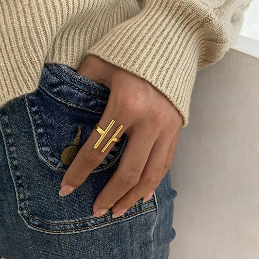 ANILLO THIA - LUZ DE LUNAS LLC