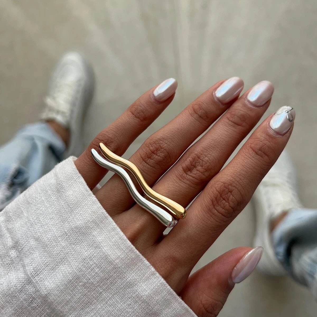 ANILLO ZALIRAE - LUZ DE LUNAS LLC