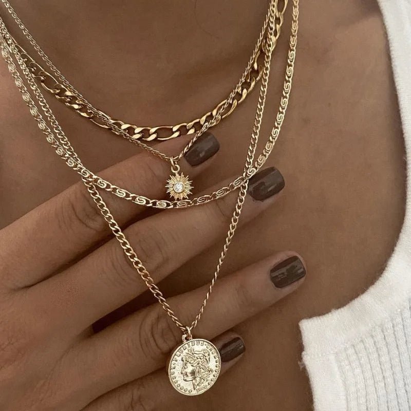 COLLAR AZIRA - LUZ DE LUNAS LLC
