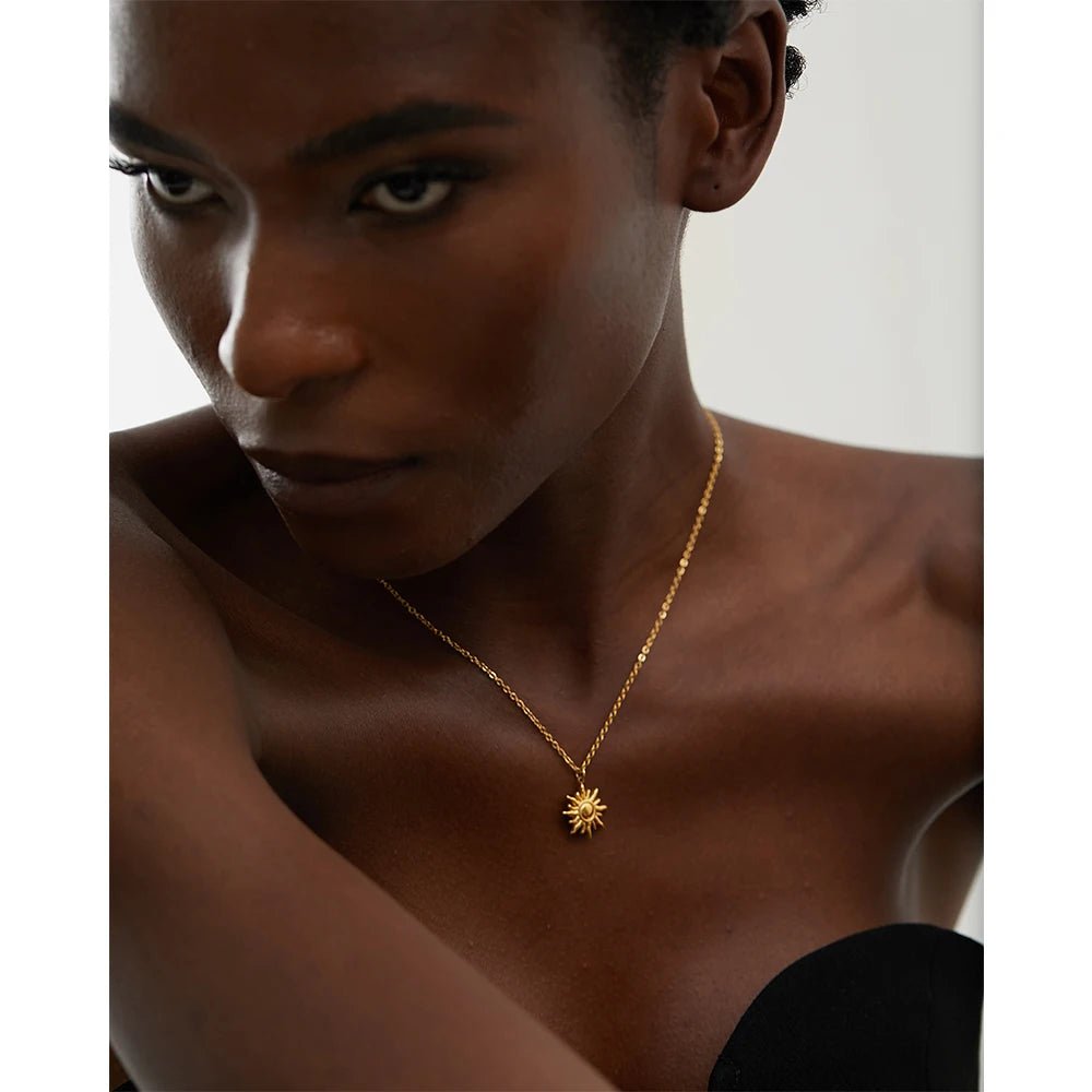 COLLAR CETHRA - LUZ DE LUNAS LLC