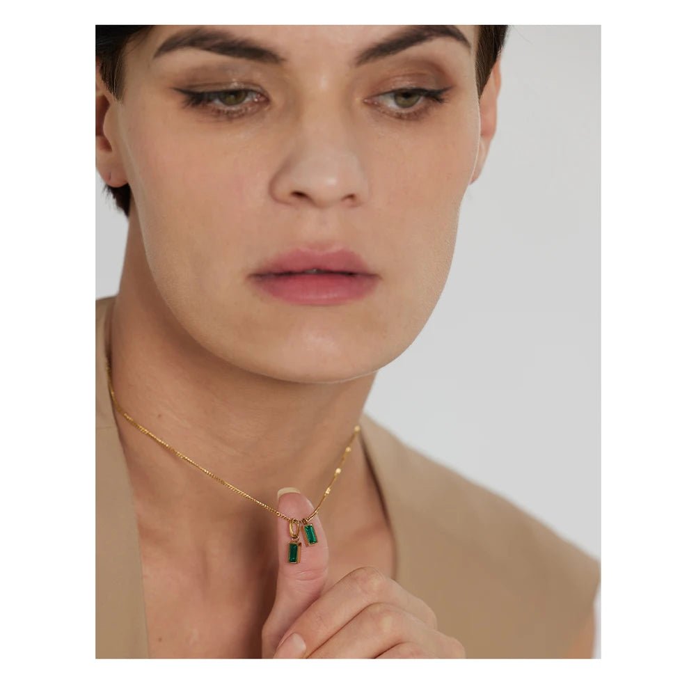 COLLAR CYLANIA - LUZ DE LUNAS LLC