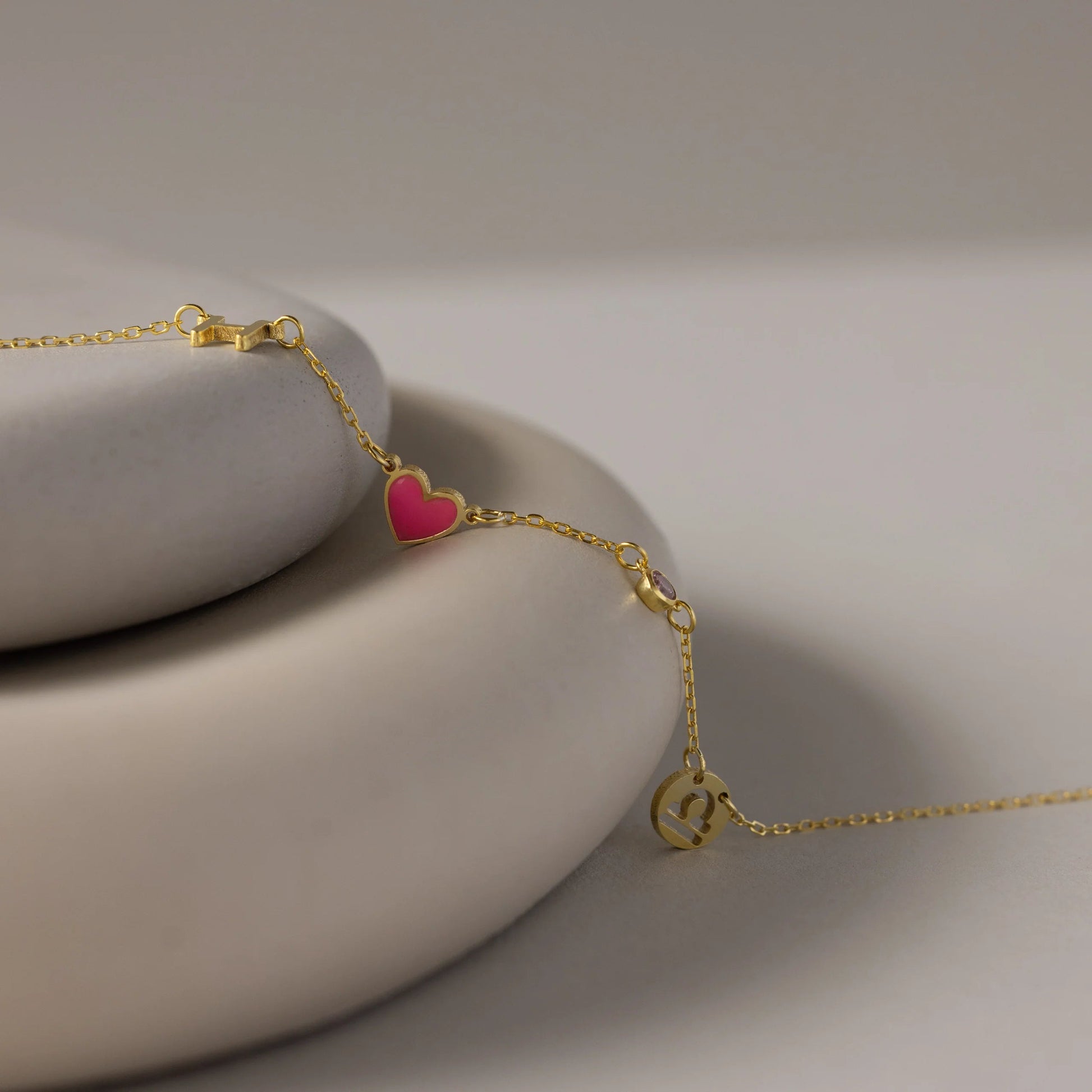 Collar de Charms Espaciales en Oro 18K - LUZ DE LUNAS LLC