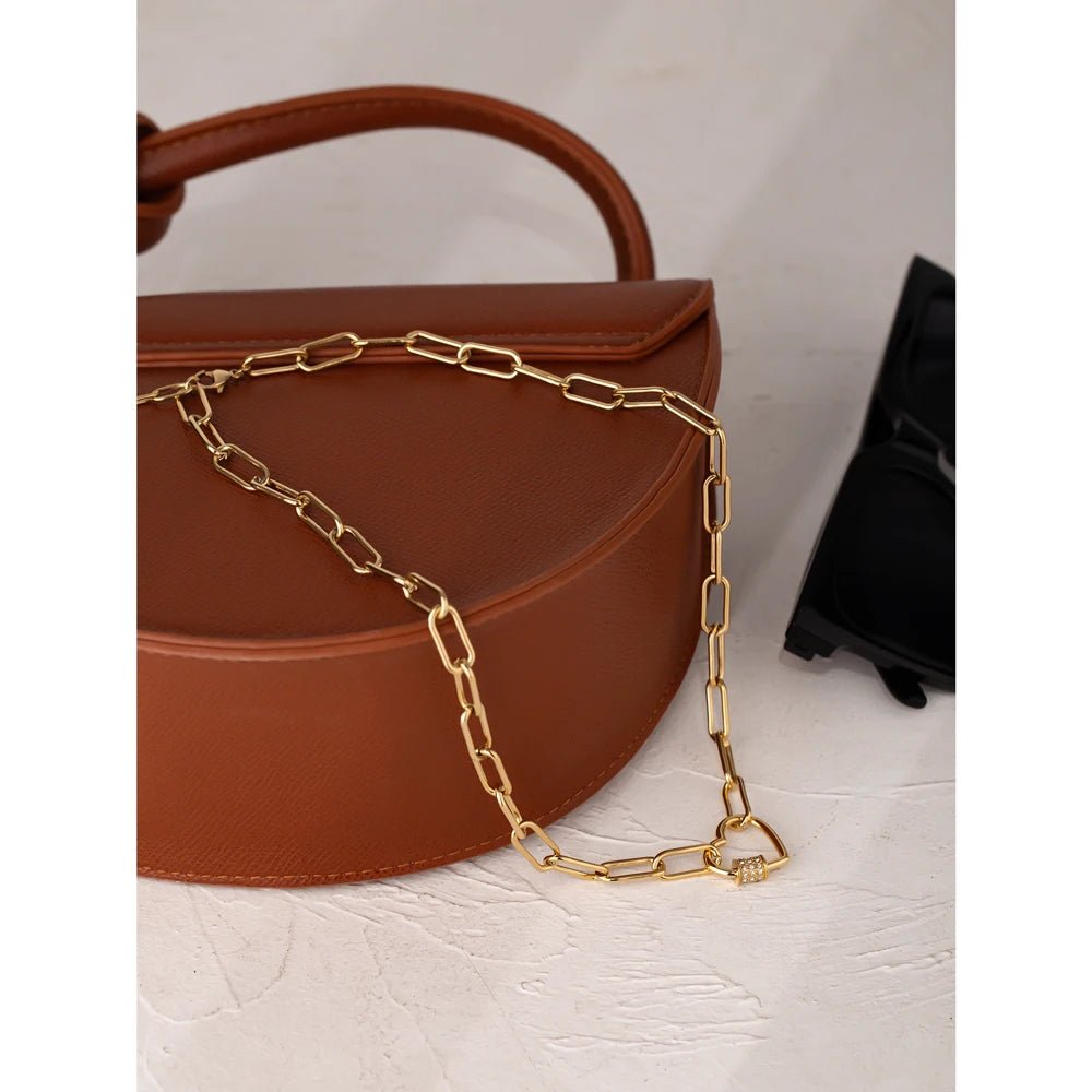 COLLAR ILYNTHA - LUZ DE LUNAS LLC