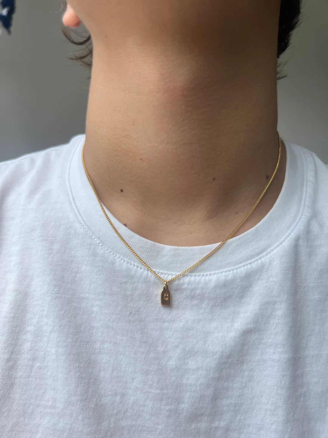 COLLAR INICIAL - LUZ DE LUNAS LLC