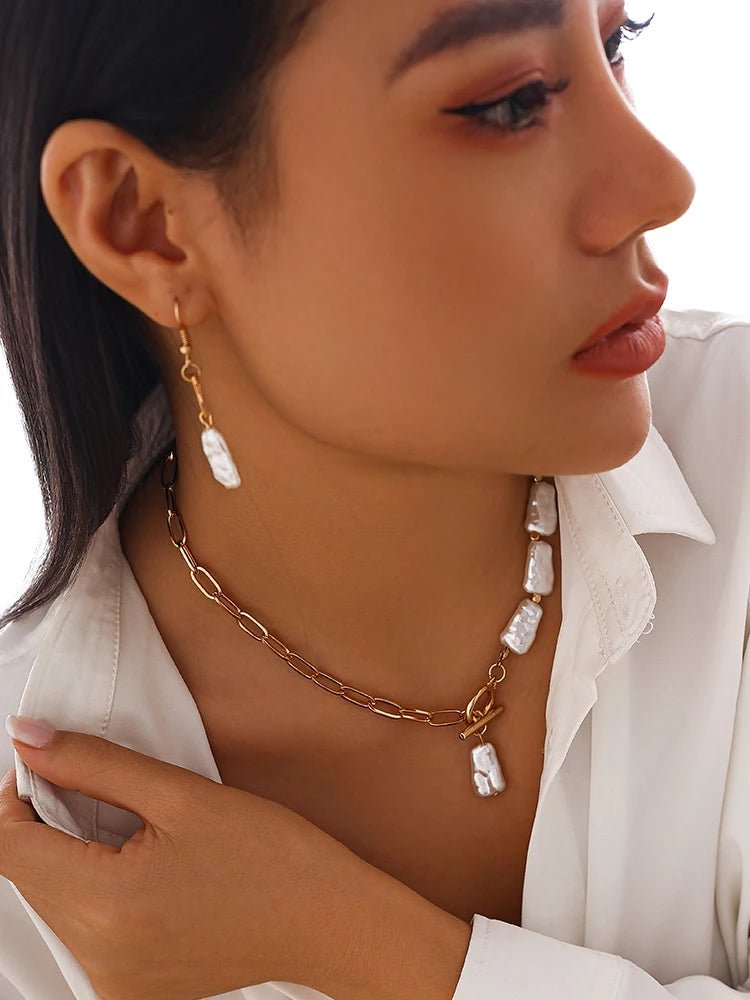 COLLAR MAELIS - LUZ DE LUNAS LLC