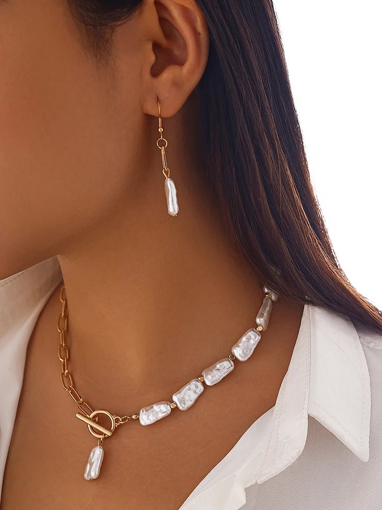 COLLAR MAELIS - LUZ DE LUNAS LLC