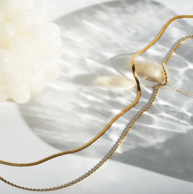 COLLAR SATYA - LUZ DE LUNAS LLC