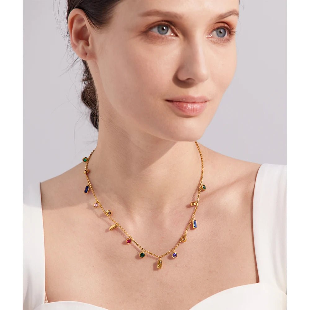 COLLAR SYLARA - LUZ DE LUNAS LLC
