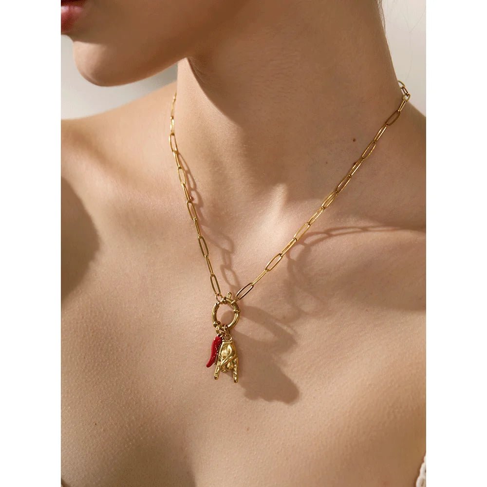 COLLAR VELYRA - LUZ DE LUNAS LLC