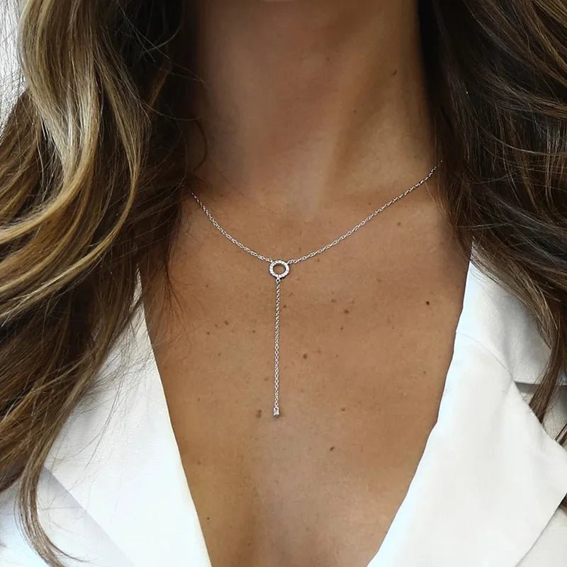 COLLAR YSELITH - LUZ DE LUNAS LLC