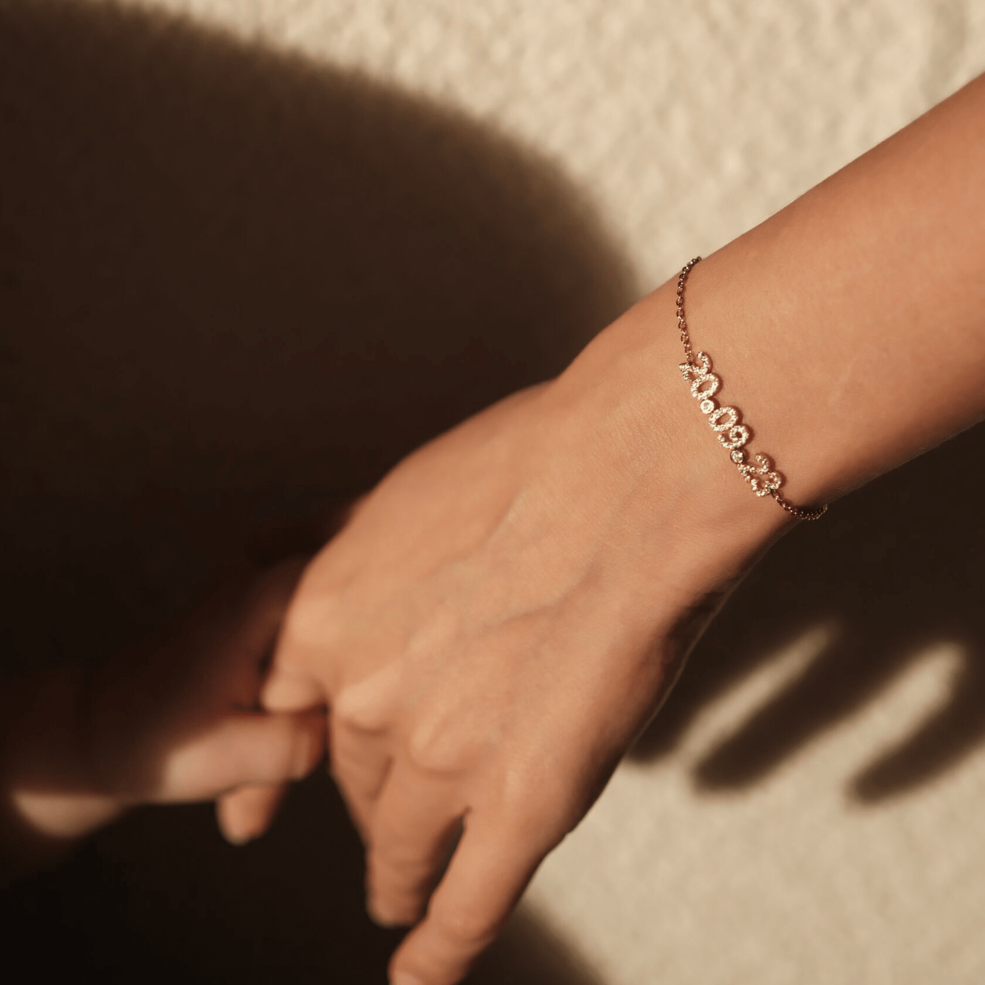 PULSERA FECHA - LUZ DE LUNAS LLC