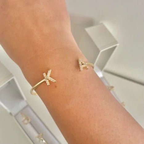 PULSERA INICIALES - LUZ DE LUNAS LLC